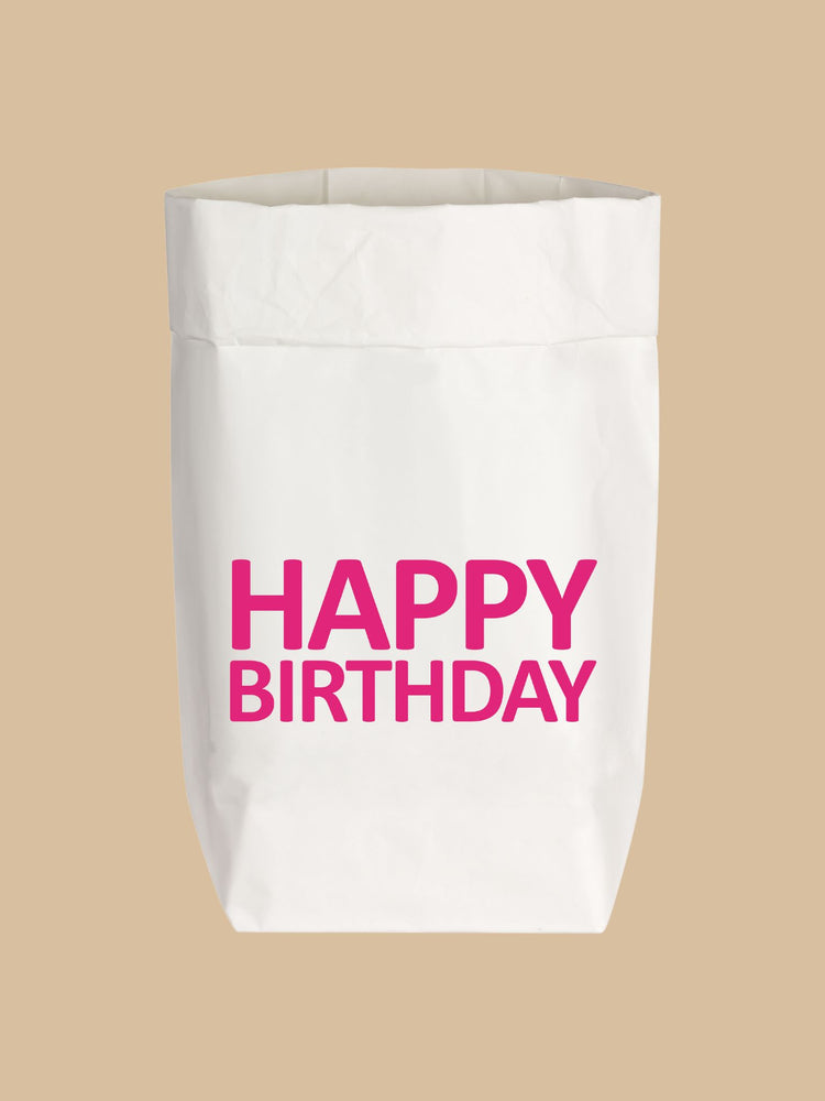Paperpag/Geschenktüte "HAPPY BIRTHDAY" mit Neon-Pinkem Schriftzug auf weißem Hintergrund von 17;30 Hamburg