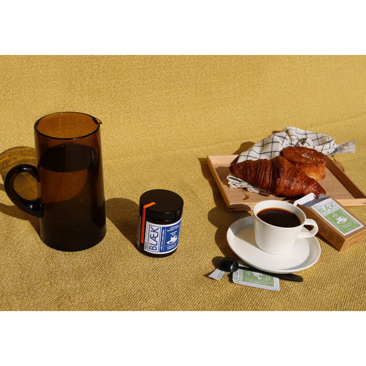 BLAEK Specialty Instant Coffee Lifestyle Bild 3