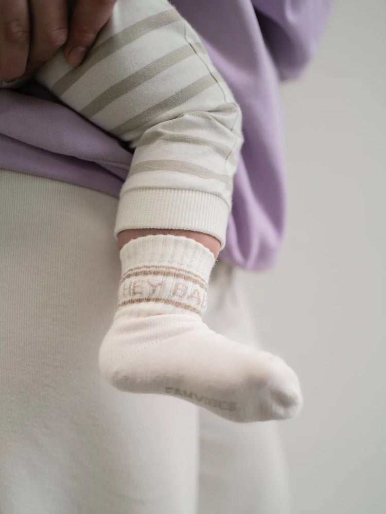 FAMVIBES I Tennissocken "HEY BABY - BEIGE I TAUPE"