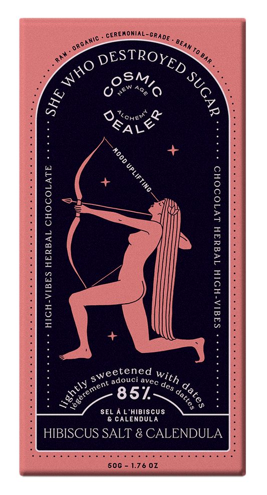 COSMIC DEALER - 85 % Zartbitterschokolade mit Hibiskussalz & Ringelblume: stimmungsaufhellend; dargestellt in der Verpackung