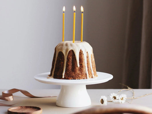 OVO Things - Geburtstagskerzen Set, 5 Stück, rote Dochtfarbe