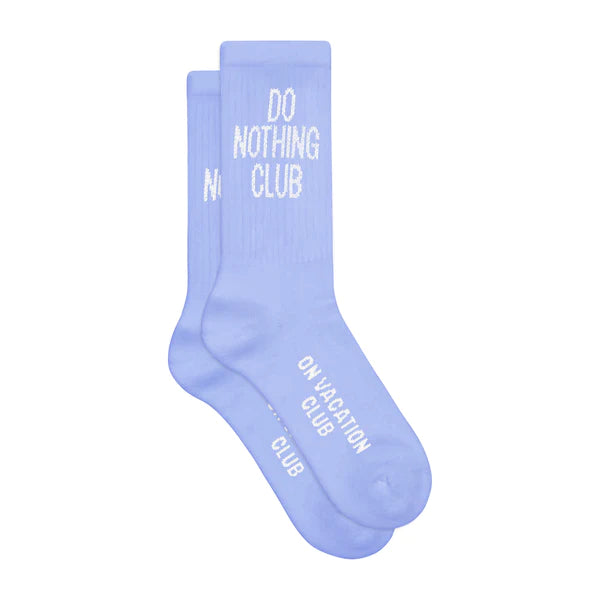 Tennissocken mit dem Schriftzug oder Statement "DO NOTHING CLUB" in Hellblau