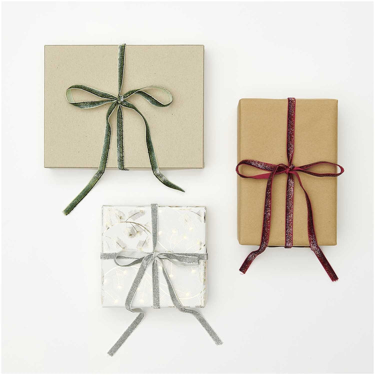 Glitzerband Irisierend von Rico Design (als Geschenk dargestellt)