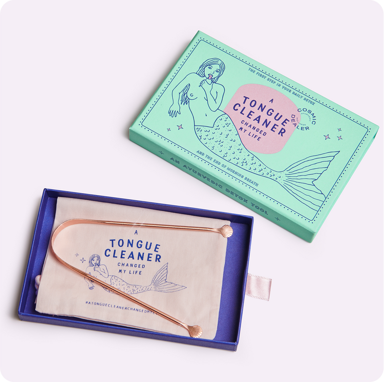 Zungenreiniger von Cosmic Dealer in der geöffneten Verpackung