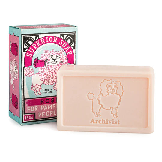 Archivist - Seife Rose mit einem Pudel abgebildet