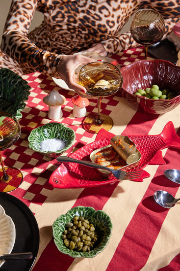 BYON Studio Veggie Schale S in Burgund (Tisch-Setting)