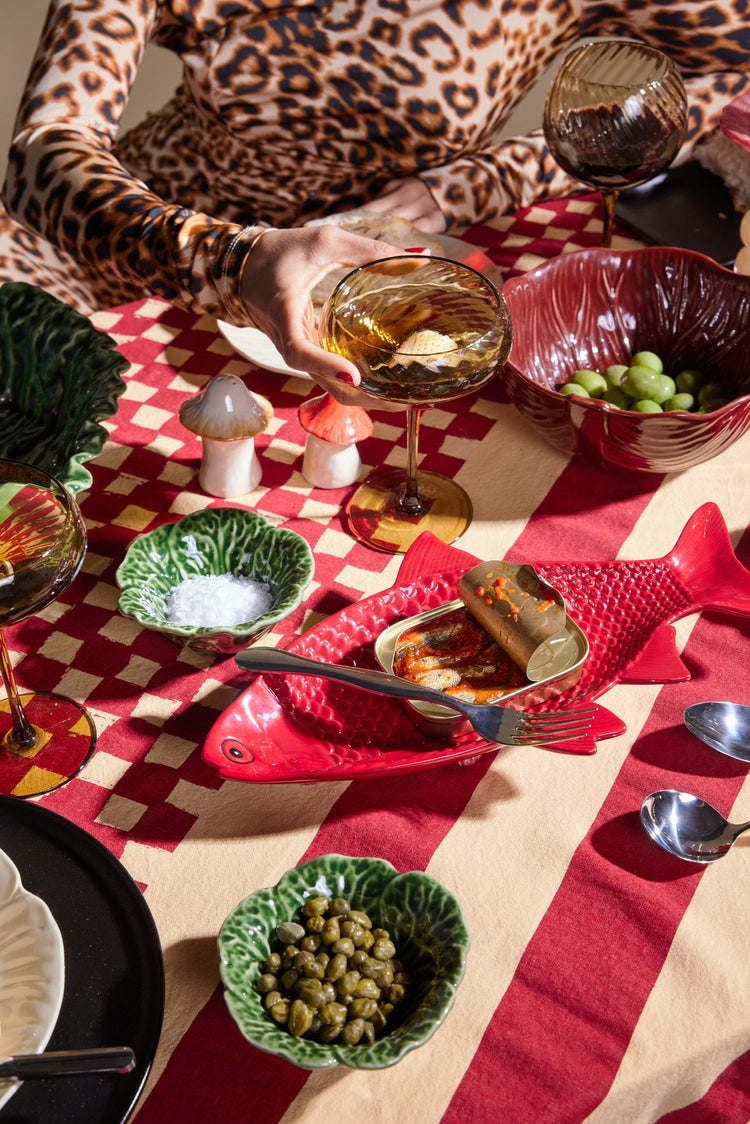 BYON Studio Veggie Schale S in Burgund (Tisch-Setting)
