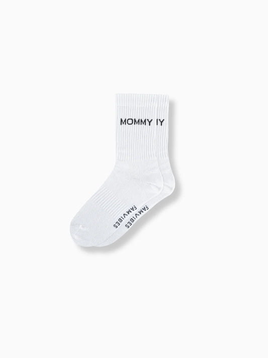 Tennissocken von FAMVIBES mit schwarzen, schlichten Statement "MOMMY"
