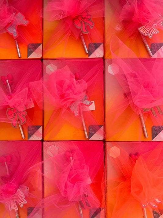 Magnolia Hills - Geschenkverpackung mit Tuell_Beispiel