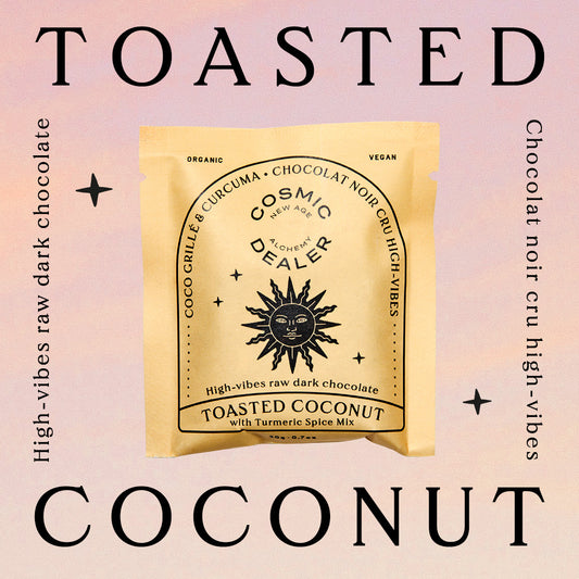 Geröstete Kokosnuss & Kurkuma von Cosmic Dealer in der Verpackung