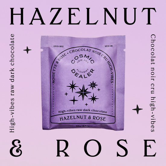 Geröstete Haselnuss & Rose von Cosmic Dealer in der Verpackung