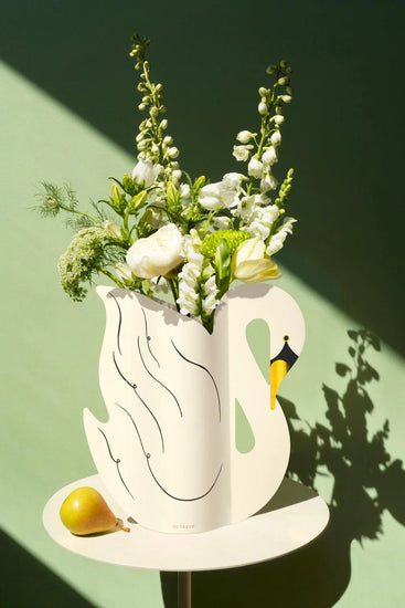 Schwanenvase (groß) - Design Vase aus Papier von OCTAEVO mit Blumen zur Veranschaulichung